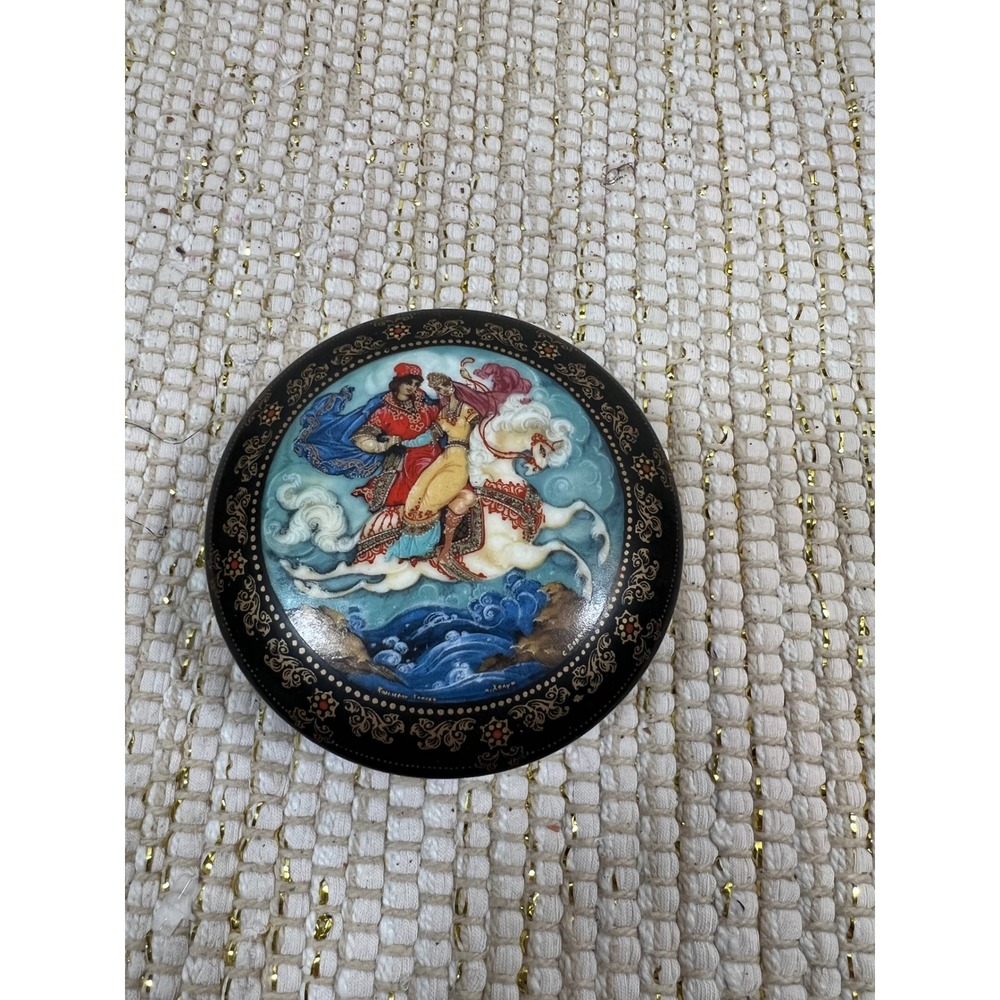 Vintage 1990 Kholui Russian Lacquer Trinket Box Princess‎ Elisey 2418A Porcelain